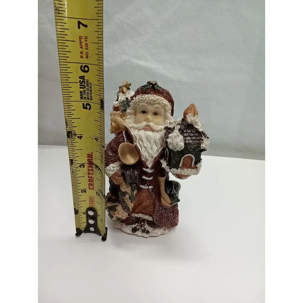 Santa-claus Figurine  approx 6x4x3 Wreath bag of toys red white‎ green
